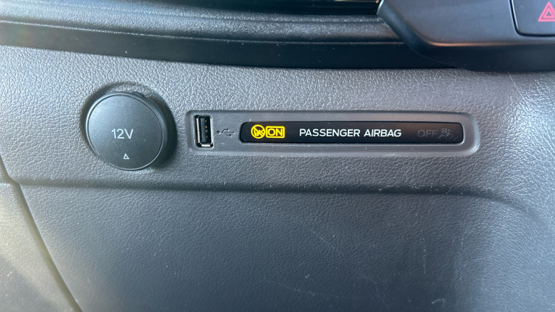 Ford Transit Custom 300 L2 Diesel Fwd 2.0 EcoBlue 130ps Low Roof Limited Van Auto